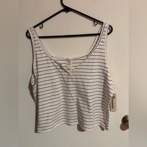 NWT No Boundaries White and Black Striped Tank Top size XXL (20)